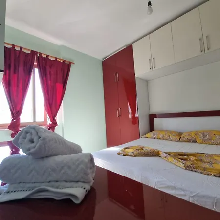 Cozy I Near Tirana Airport Lägenhet *